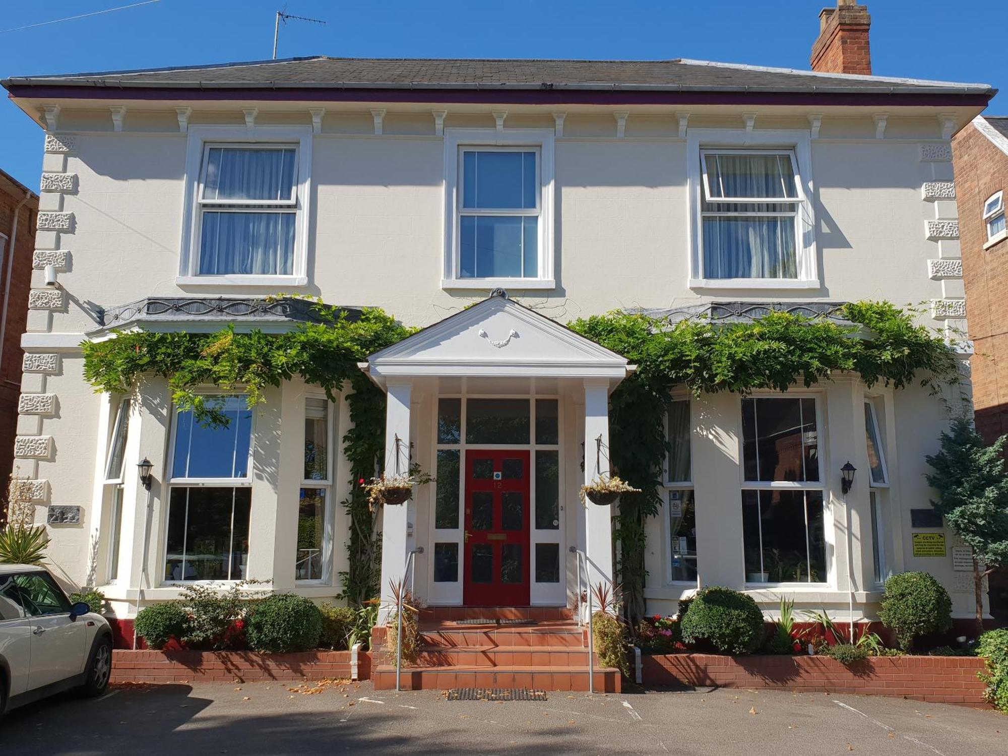 Victoria Park Lodge Leamington Spa Extérieur photo