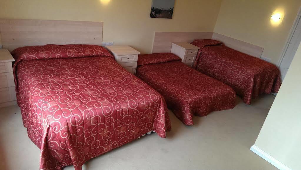 Victoria Park Lodge Leamington Spa Extérieur photo